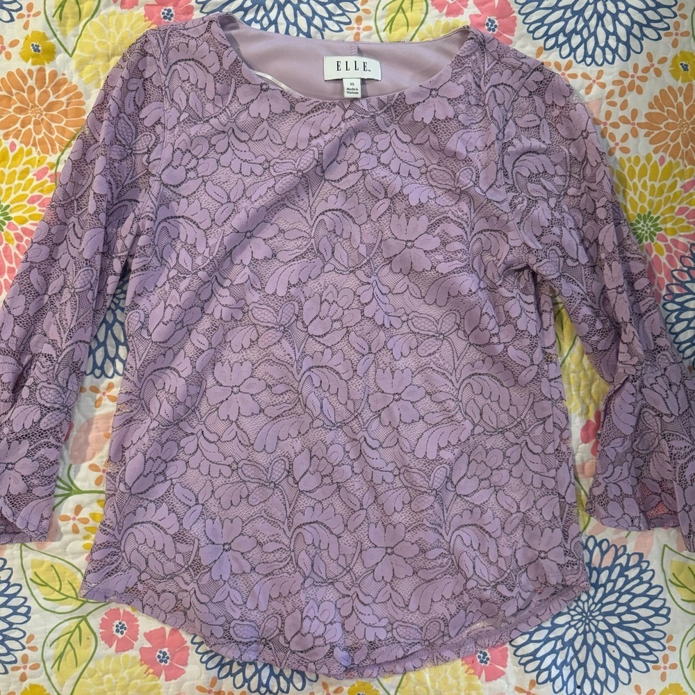 Elle Women's purple Lace Top